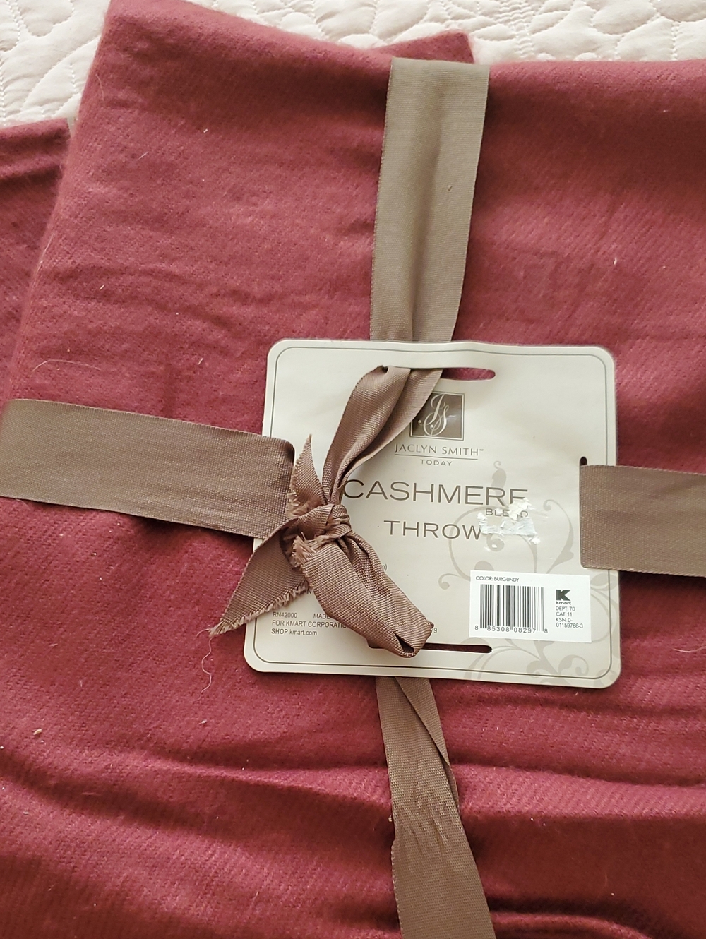 Jaclyn Smith Burgundy Cashmere-Blend Throw